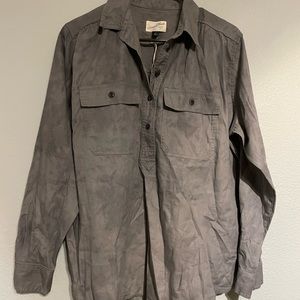 Universal thread button down